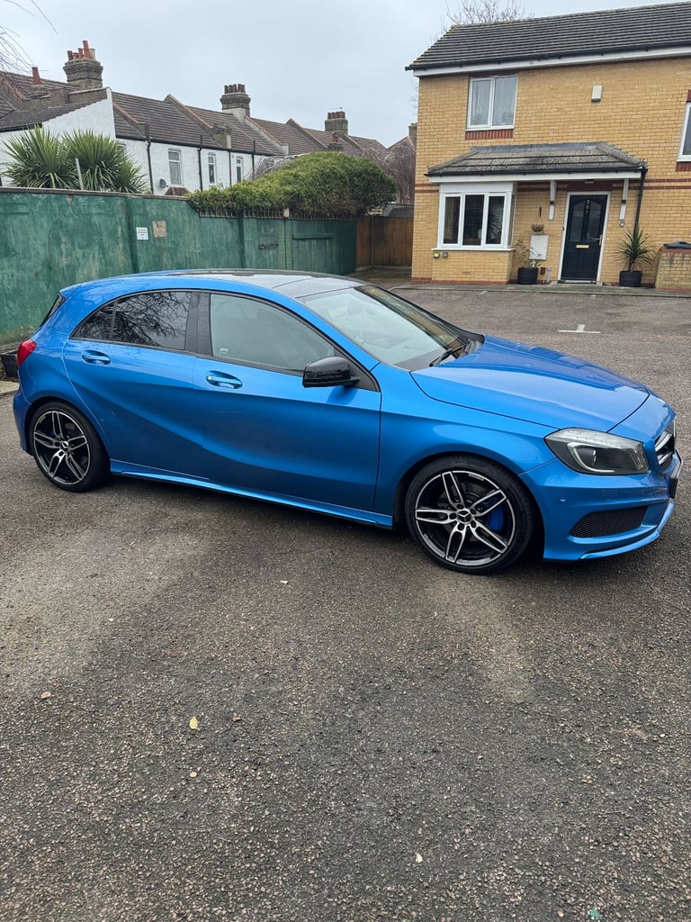 Mercedes-Benz, A-CLASS 220 CDI, Hatchback, 2013, Semi-Auto, 2143 (cc), 5 doors, Blue