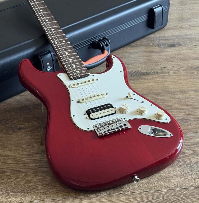 Fender GC USA Stratocaster Pro HSS – Crimson Red Transparent - Trades