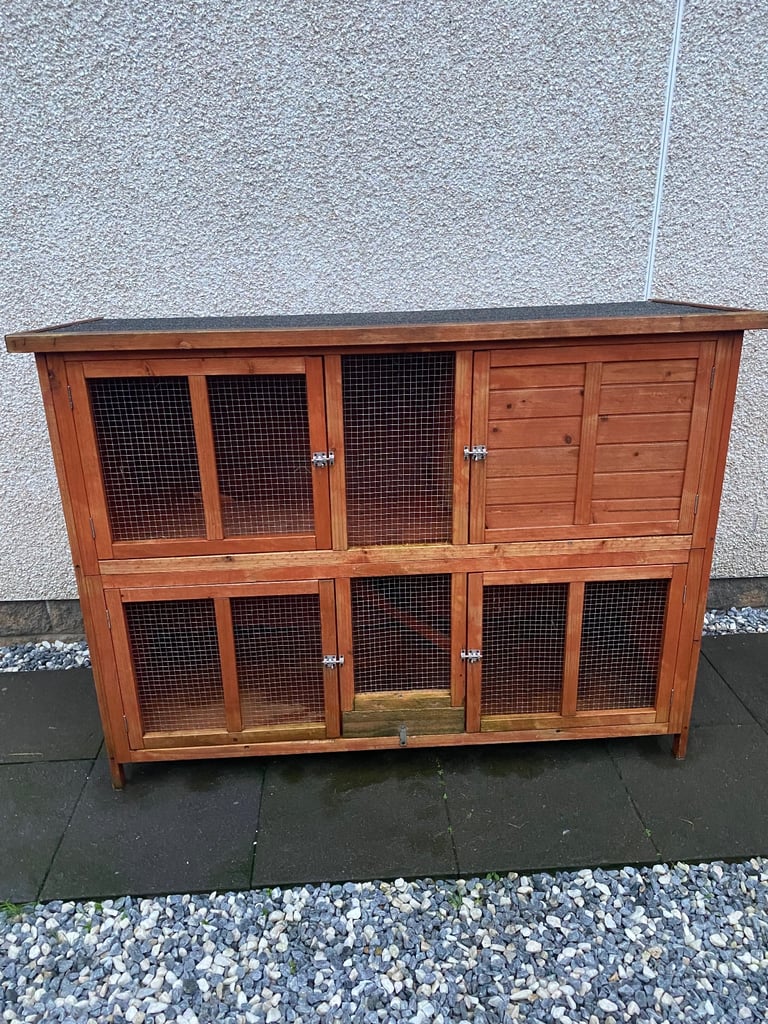 Rabbit hutch 