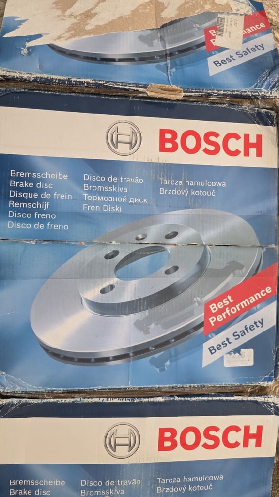 BOSH Mercedes vented break discs x2