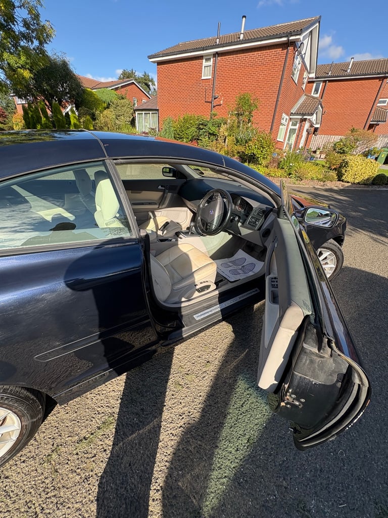Volvo, C70, Convertible, 2006, Semi-Auto, 2435 (cc), 2 doors