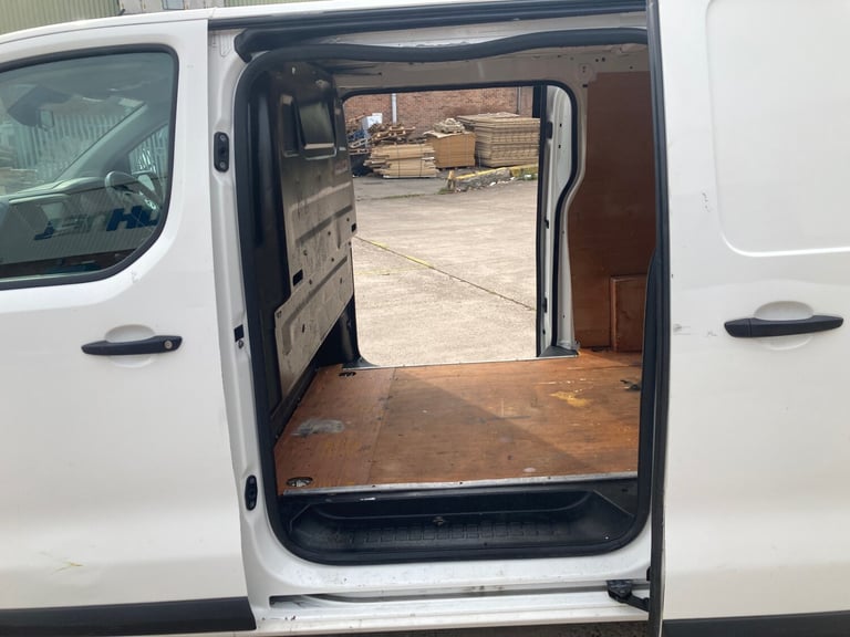 2019 Vauxhall Vivaro 2900 1.5d 100PS Dynamic H1 Van PANEL VAN Diesel Manual