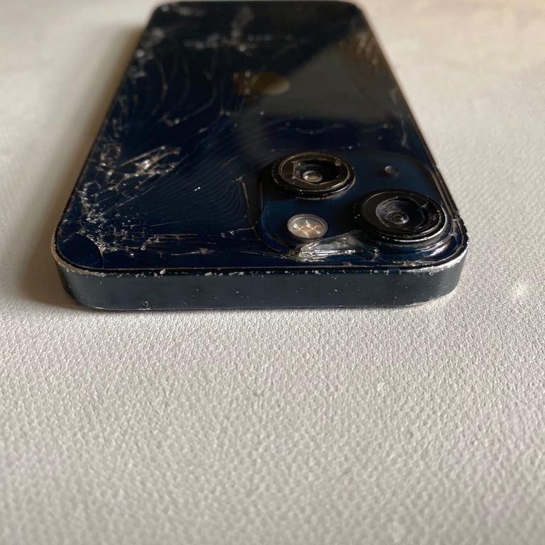 iPhone 13 mini faulty 