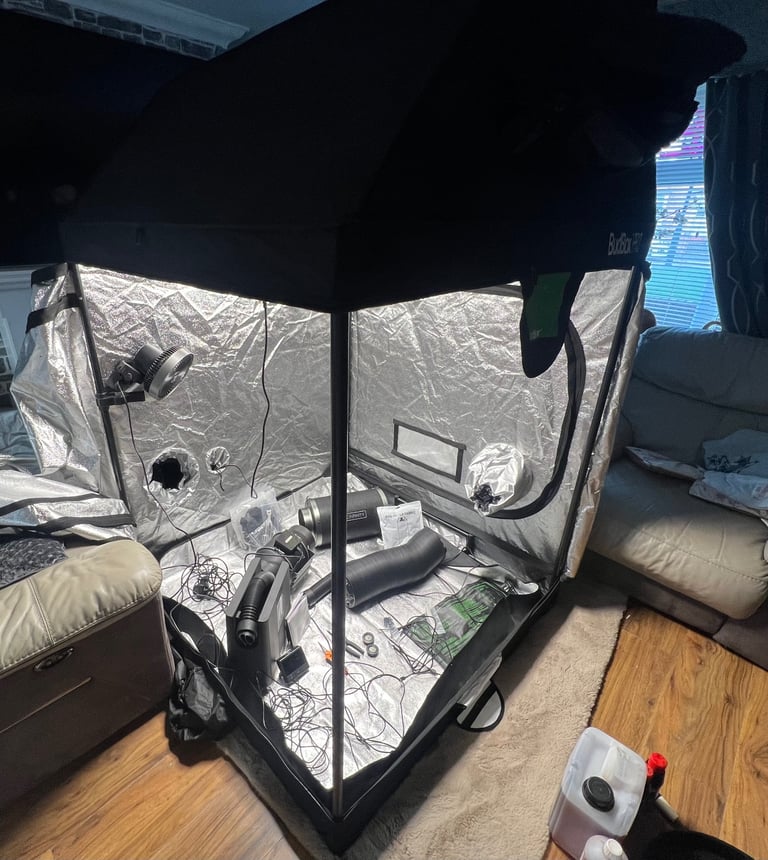 image for Bud box grow tent with AC infinity Air filtration kit (everything that’s needed)