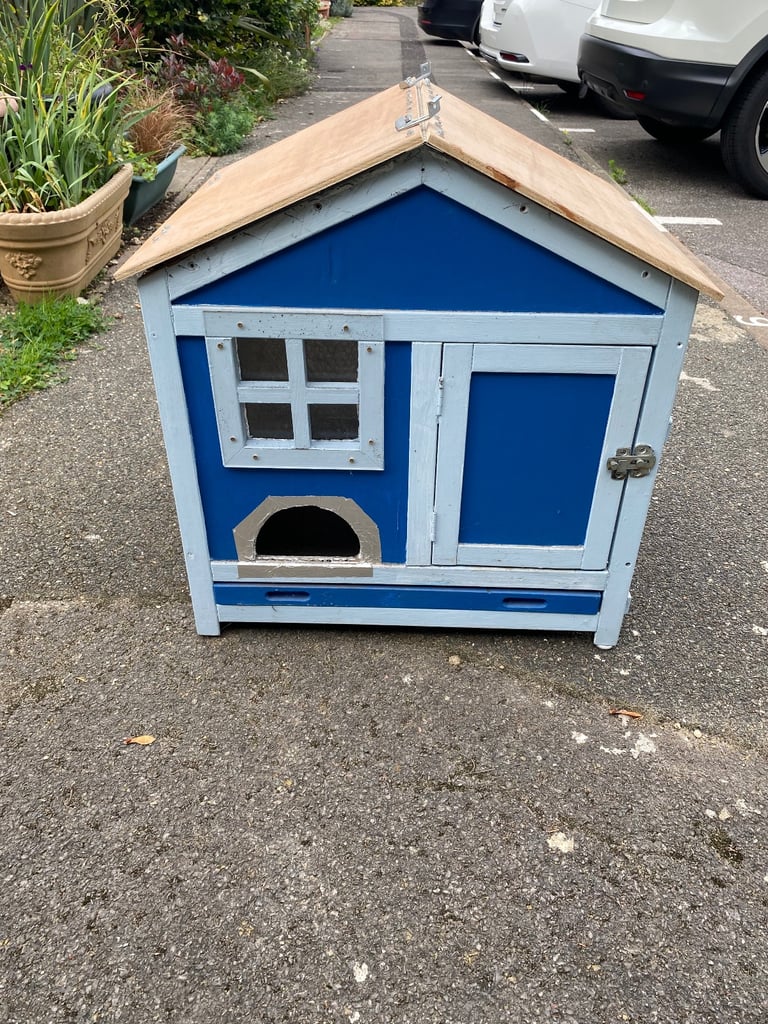 Free - Pet House
