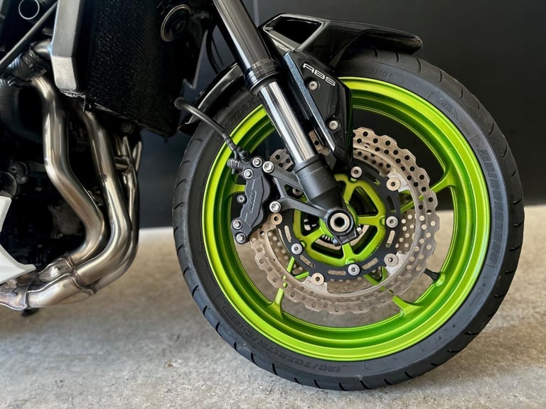STUNNING ONE OWNER 2021/21 KAWASAKI Z900 MOTORCYCLE 