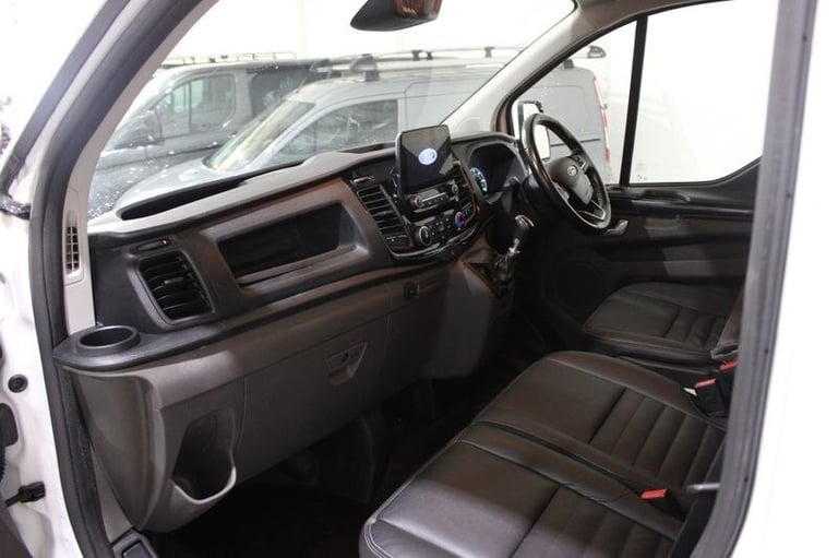 2022 Ford Transit Custom 300 L1 FWD 2.0 EcoBlue 170ps Low Roof Trail Van Panel Van Diesel Manual