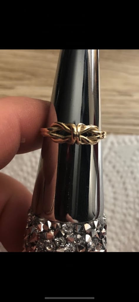 9ct gold ring size n   1.8g