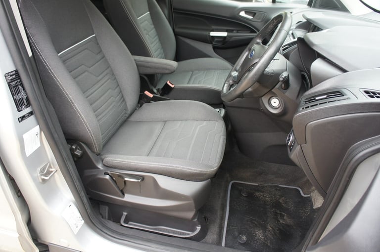 2015 Ford Grand Tourneo Connect 1.5 TDCi 120 Titanium 5dr Powershift MPV Diesel Automatic