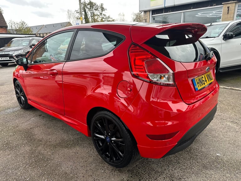 2014 Ford Fiesta 1.0 EcoBoost 140 Zetec S Red 3dr HATCHBACK Petrol Manual