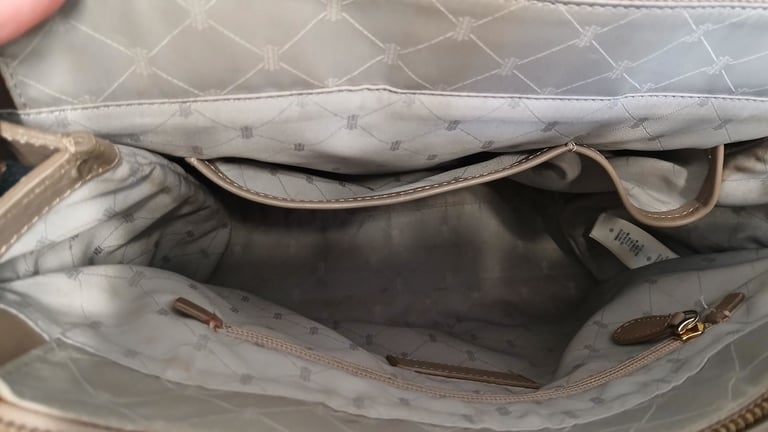 Hobbs London 100% Leather Handbag Neutral Light Brown. Used item, good condition.