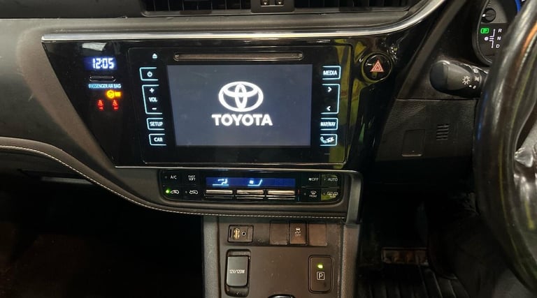 2016 Toyota Auris 1.8 VVT-h Design Touring Sports CVT Euro 6 (s/s) 5dr ESTATE Petrol/Electric Hyb...