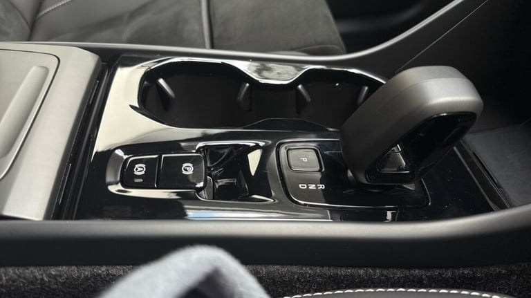 2025 Volvo XC40 Plus, B4 Mild hybrid, Petrol, Dark Estate Petrol Automatic