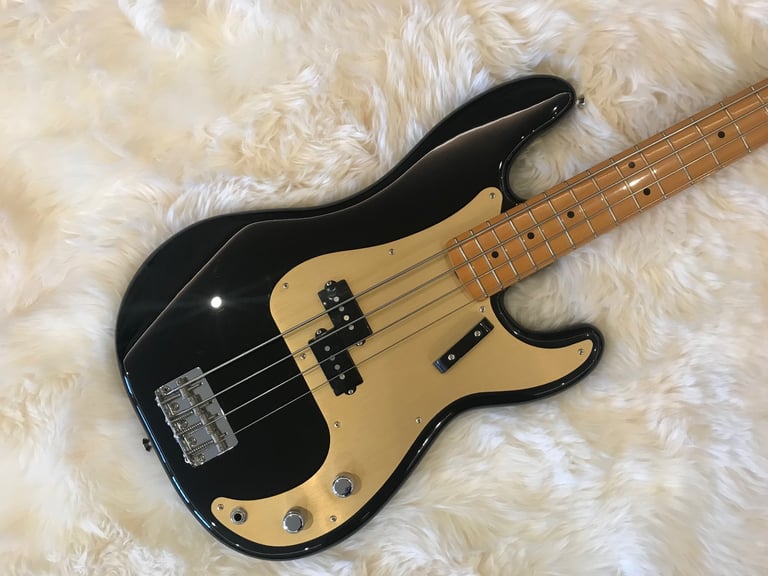 Fender Vintera® II '50s Precision Bass Guitar®, Maple Fingerboard, Black, 2023, cool 😎 