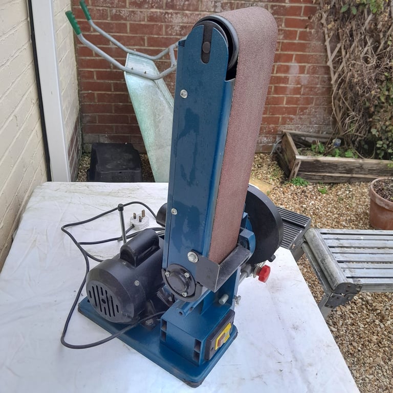 Belt linisher disc sander
