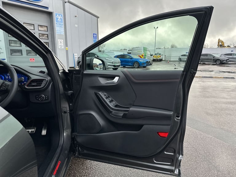 2023 Ford Puma 1.0 EcoBoost Hybrid mHEV ST 5dr DCT HATCHBACK PETROL Automatic