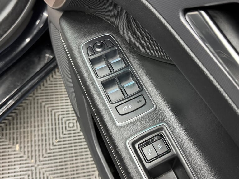 2018 Jaguar XF 2.0d R-Sport Auto Euro 6 (s/s) 4dr SALOON Diesel Automatic