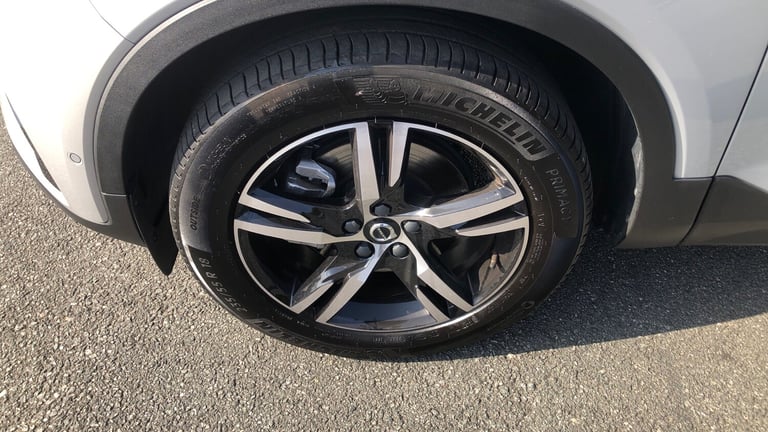2023 Volvo XC40 2.0 B3P Plus Dark 5dr Auto Petrol Estate Estate Petrol Automatic