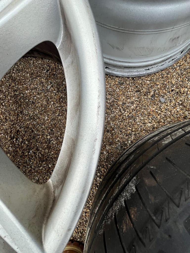 🛞 Genuine BMW 19” M Sport Alloy Wheels – Staggered Set with 2x Bridgestone Run Flat Tyres 🛞