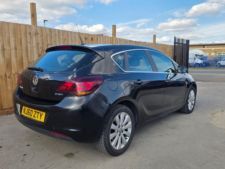 Vauxhall, ASTRA, Hatchback, 2010, Manual, 1686 (cc), 5 doors