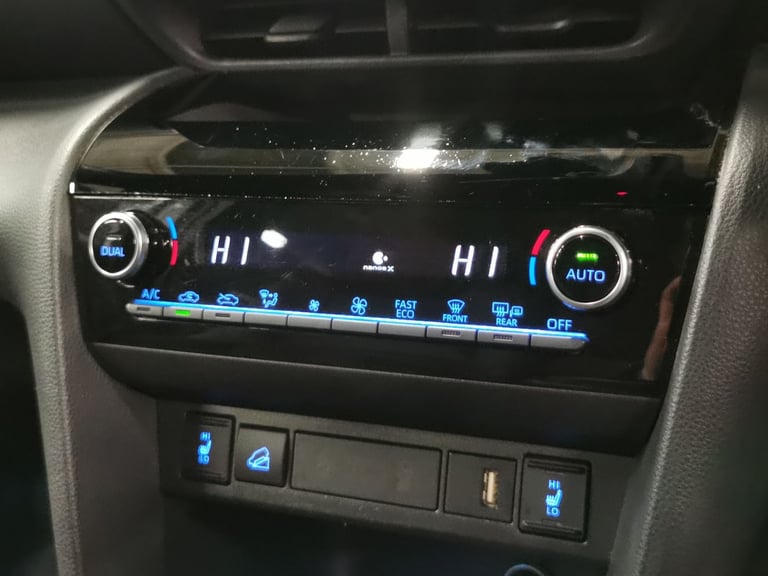 2022 Toyota Yaris Cross 1.5 VVT-h Dynamic SUV 5dr Petrol Hybrid E-CVT AWD Euro 6 (s/s) (116 ps) -...