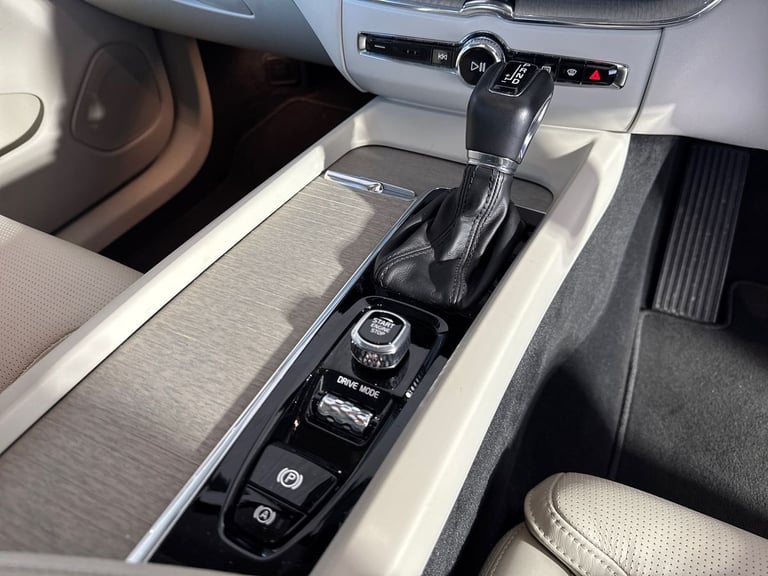 2018 Volvo XC60 2.0 D5 PowerPulse Inscription Pro 5dr AWD G tronic Estate Diesel Automatic