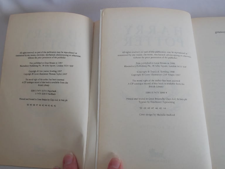 Harry Potter 1st Edition 1 -7 Paperback Hardback Set Bloomsbury Book Set (1)