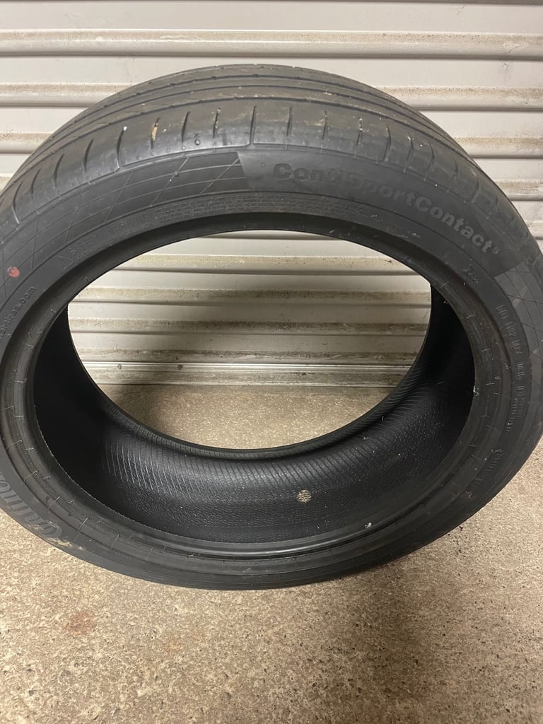 image for Continental Contisport Contact Car tyre