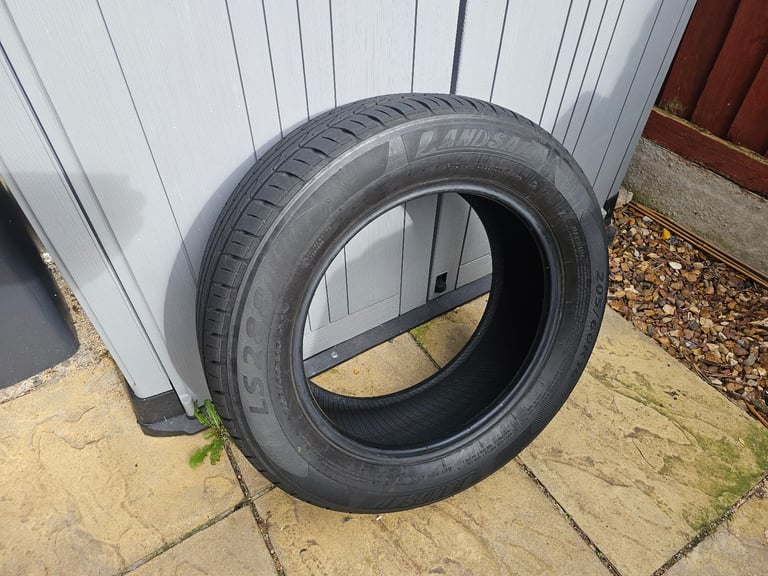 image for Landsail LS288 205/60 R16 92V Summer Tyre - DOT 2319 - 5.5mm tread.