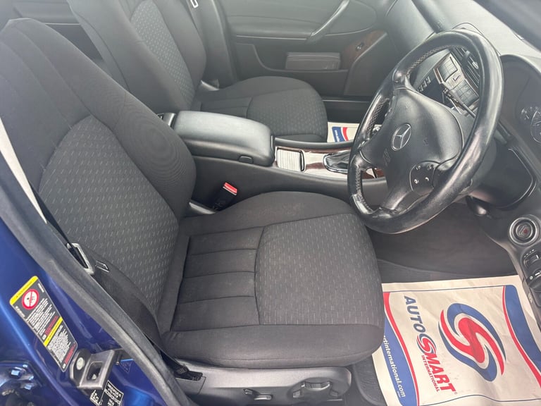 2004 Mercedes-Benz C-Class C200K Elegance SE 4dr Auto SALOON Petrol Automatic