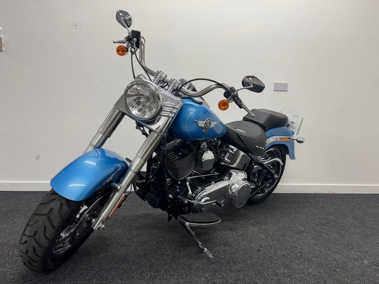 HARLEY DAVIDSON FLSTF FAT BOY ** VERY LOW MILEAGE - STUNNING - 12 MONTH MOT **
