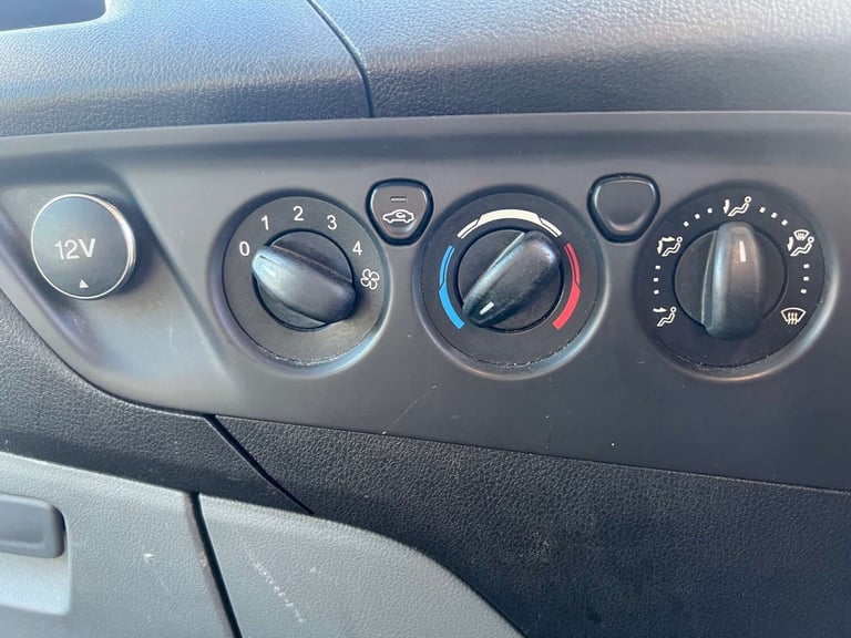 2015 Ford Transit Custom 2.2 TDCi 100ps Low Roof Van PANEL VAN DIESEL Manual