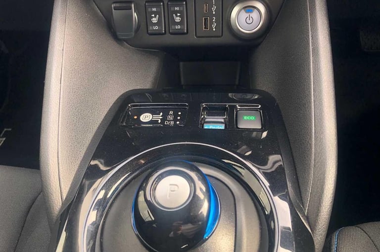 2022 Nissan Leaf 110kW N-Connecta 39kWh 5dr Auto HATCHBACK Electric Automatic