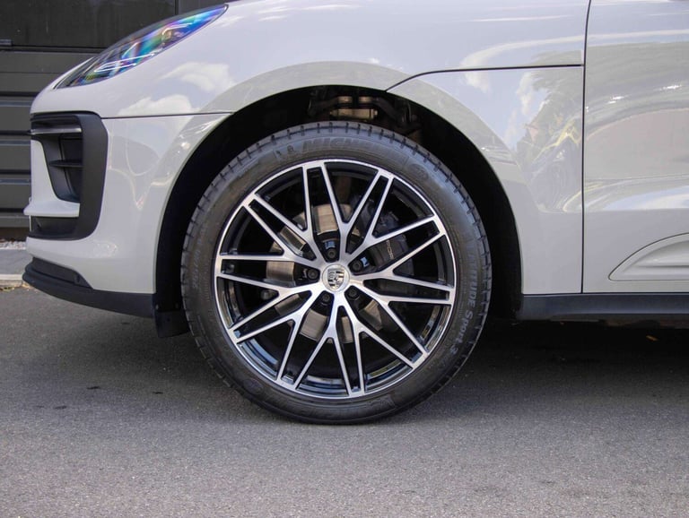 2023 Porsche Macan 5dr PDK ESTATE PETROL Automatic