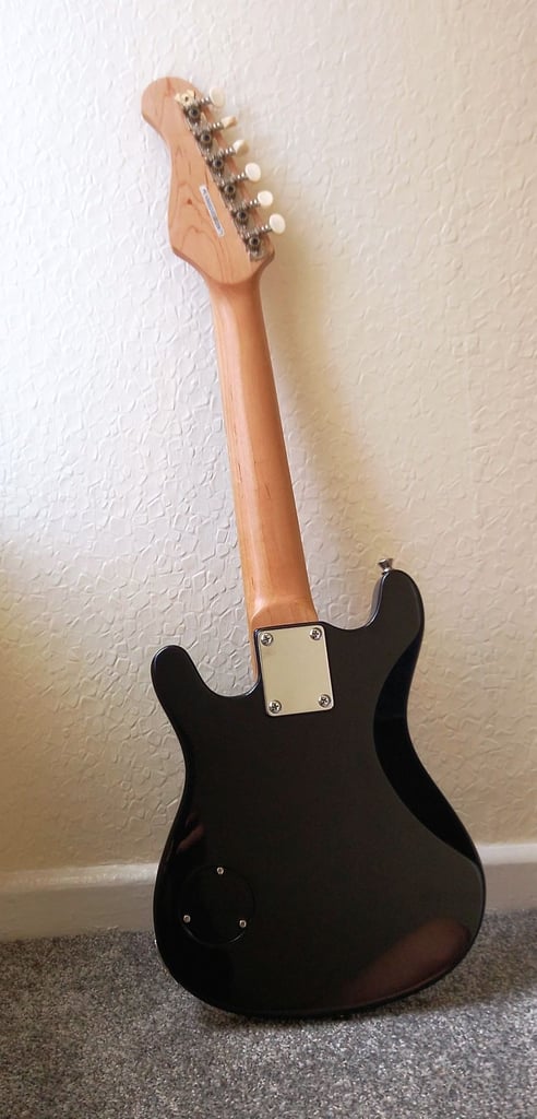 Junior/Kids Stratocaster Type Electric Guitar with Amplifier