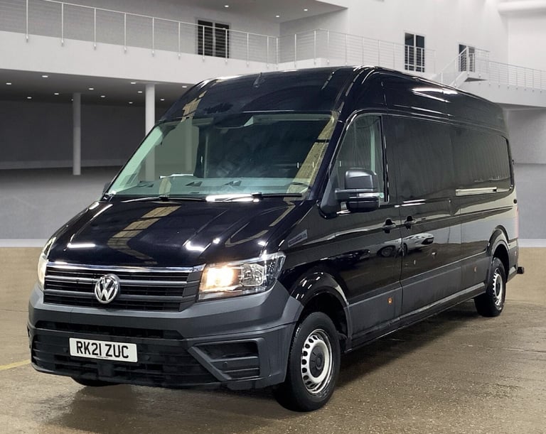 VOLKSWAGEN CRAFTER TRENDLINE AIRCON EURO 6 LWB HIGHROOF CR35 Black Manual Diese