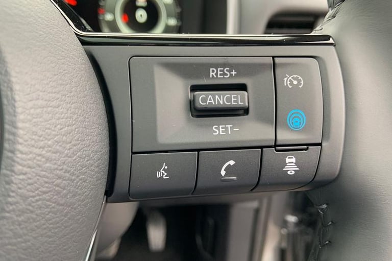 2025 Nissan Qashqai 1.5 E-Power N-Connecta [Glass Roof] 5dr Auto Automatic Hatchback Hybrid Autom...