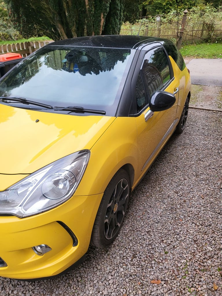Citroen, DS3, Hatchback, 2014, Manual, 1560 (cc), 3 doors