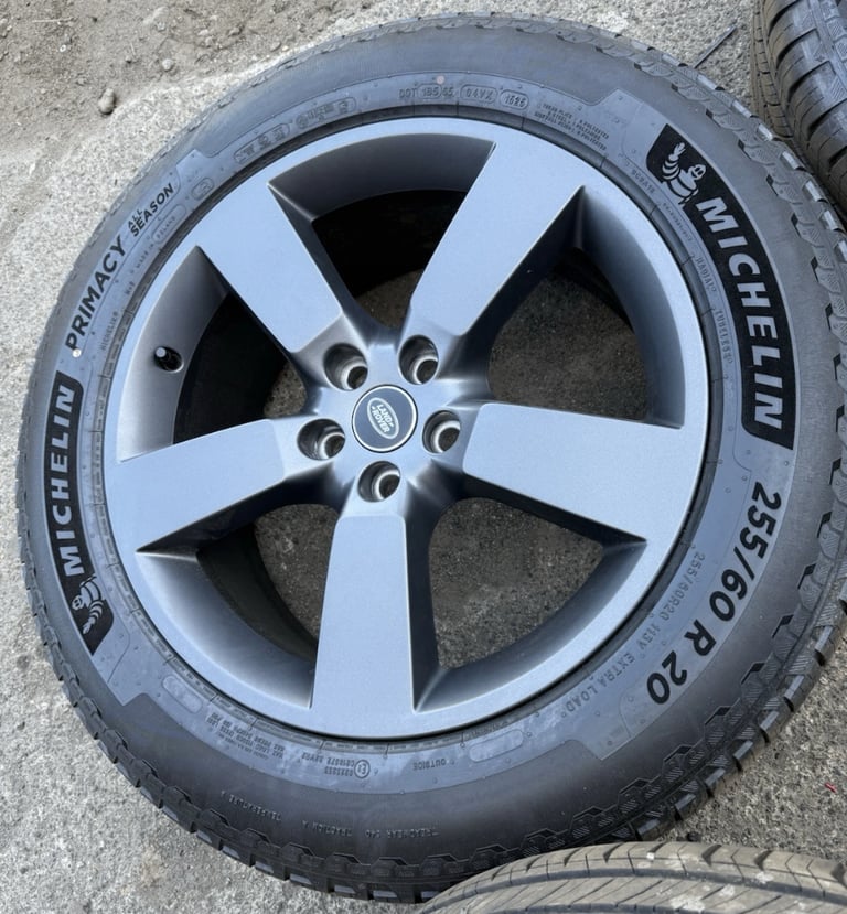 20” Landrover Defender 5098 Gunmetal Grey Set 4 MICHELIN PRIMACY ALL SEASON