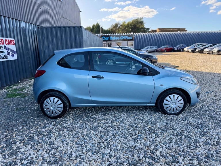 2011 Mazda Mazda2 1.3 TS Euro 5 3dr HATCHBACK Petrol Manual
