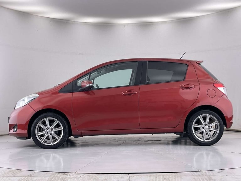 2012 Toyota Yaris 1.3 Yaris SR VVT-i 5dr Hatchback Petrol Manual