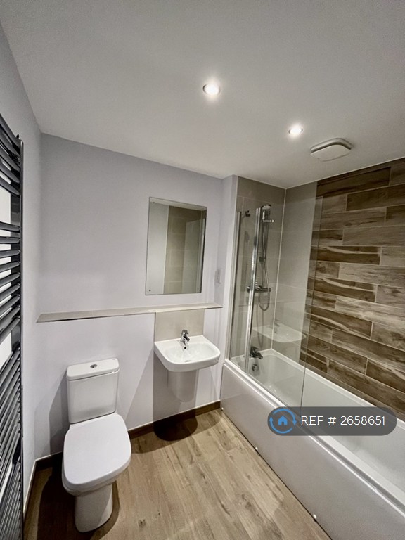 2 bedroom flat in Principia, Exeter, EX1 (2 bed) (#2658651)