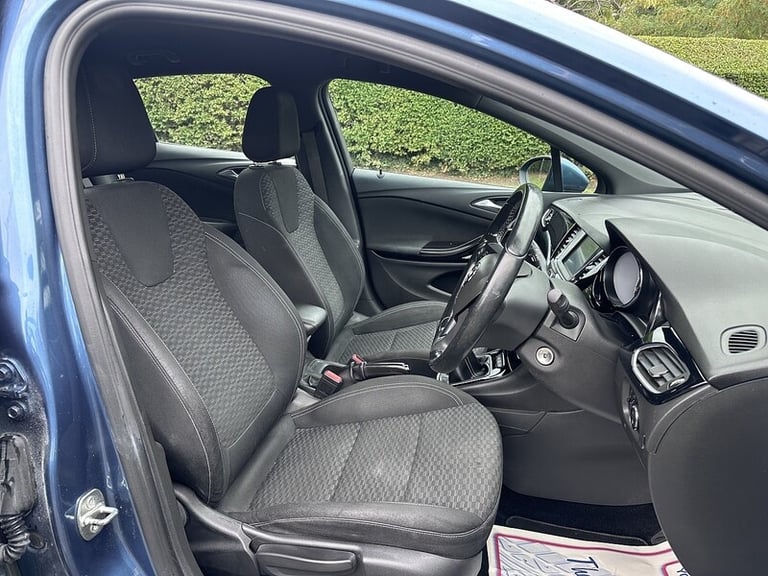 2016 Vauxhall Astra i SRi Hatchback Petrol Manual