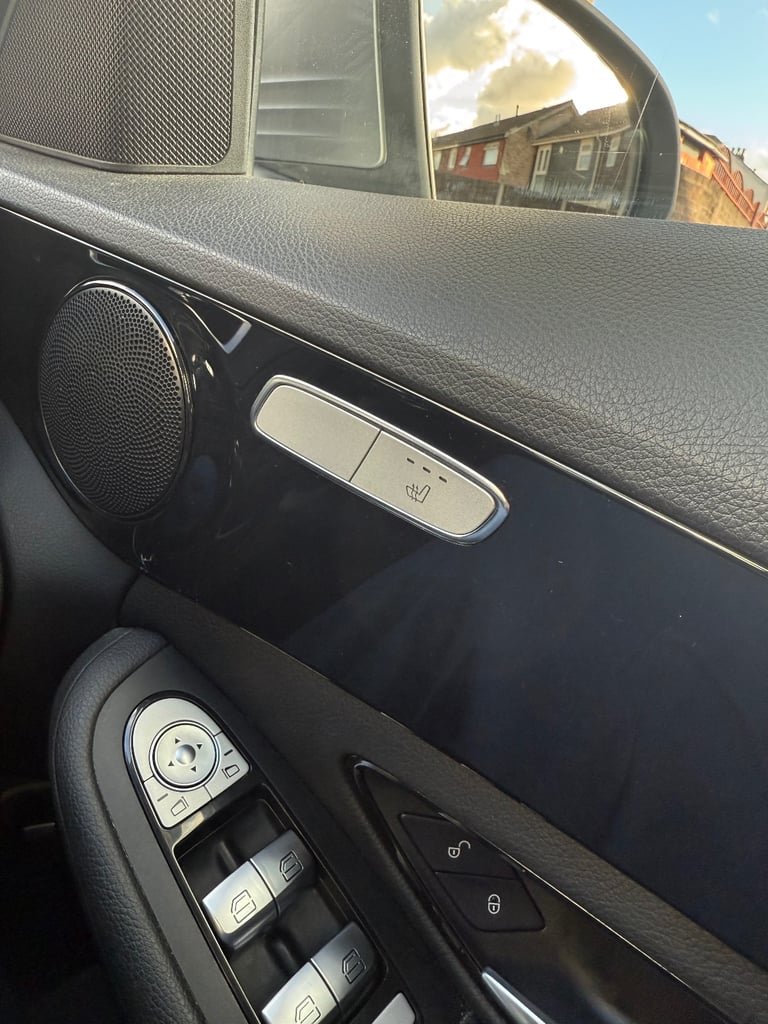 MERCEDES BENZ C CLASS C200 SE 2 LITRE PETROL AUTOMATIC ESTATE FSH 56K