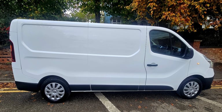 RENAULT TRAFIC 2.0 LL30 ENERGY dCi 120 Business+ MY19 2021