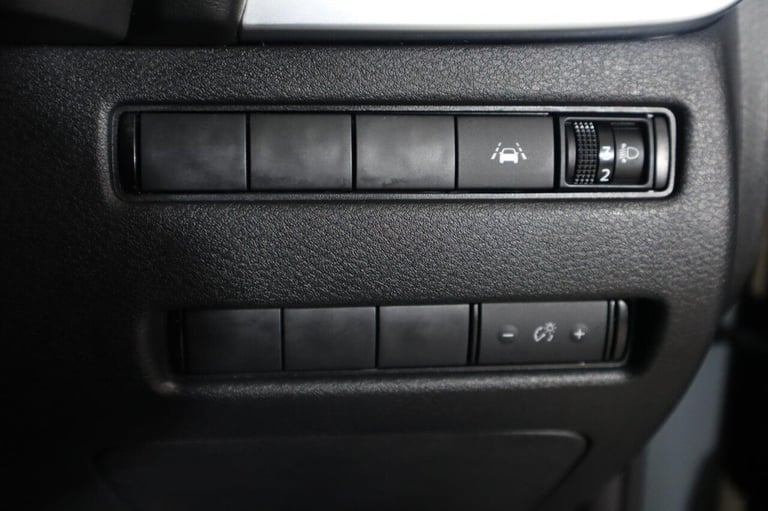 2023 Nissan Qashqai 1.5 h e-POWER Kuro Edition Auto Euro 6 (s/s) 5dr HATCHBACK PETROL/ELECTRIC Au...