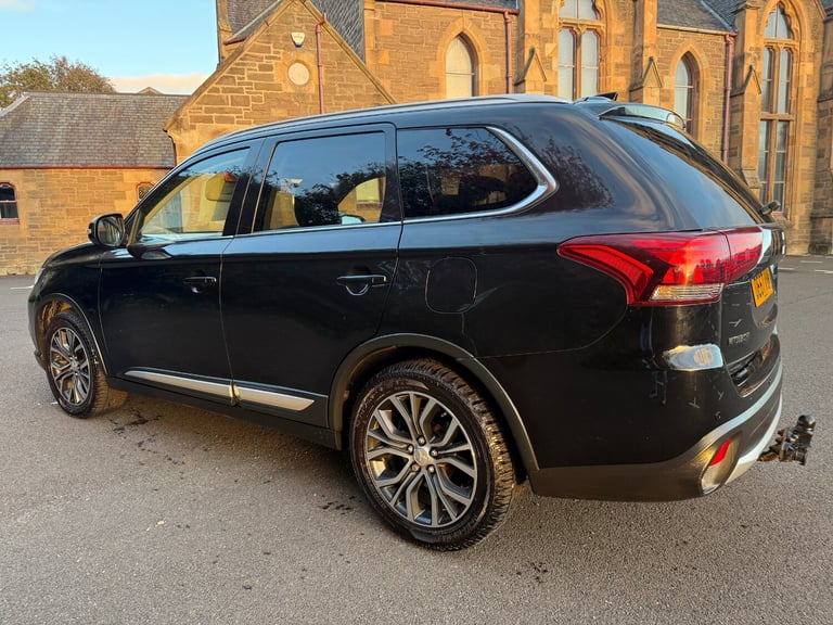 2017 Mitsubishi Outlander 2.2 DI-D 3 5dr Auto ESTATE Diesel Automatic