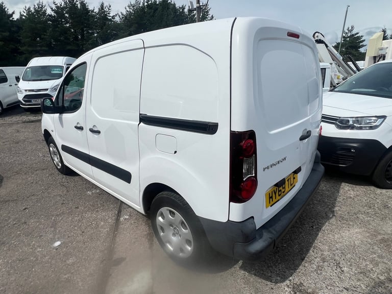 2019 Peugeot Partner 636 SE 67 Van Auto PANEL VAN Electric Automatic