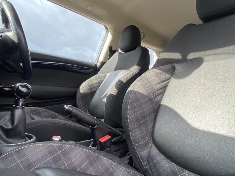 2017 MINI Hatch 2.0 Cooper S 3dr - Chili Pack &amp; Cruise Control &amp; Parking Sensors HATCHBAC...