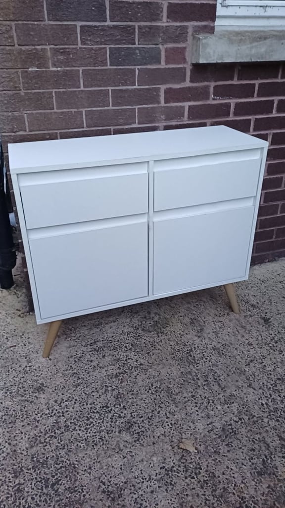 Sideboard 